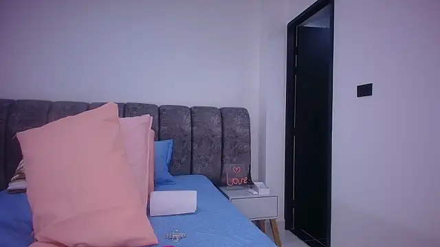 sweegirl69 online show from 11-06-25, 12:06