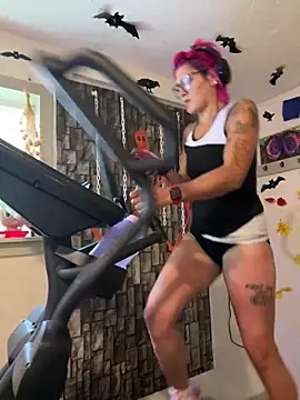 Snapshot of kinkycanner chatting on 10-27-25, 06:56 kinkycanner online show from 10-27-25, 06:56