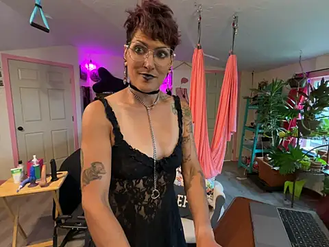 kinkycanner online show from 04-11-26, 11:09