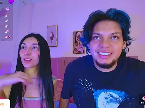 Snapshot of Laia_and_Damian chatting on 09-15-25, 12:27 Laia and Damian online show from 09-15-25, 12:27