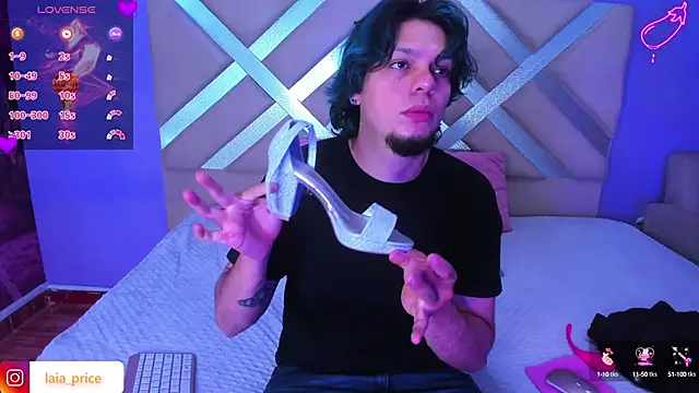 Snapshot of Laia_and_Damian chatting on 09-17-25, 07:37 Laia and Damian online show from 09-17-25, 07:37