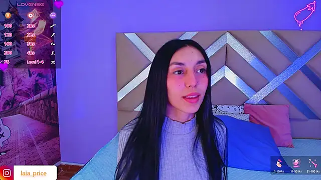 Snapshot of Laia_and_Damian chatting on 09-23-25, 07:50 Laia and Damian online show from 09-23-25, 07:50