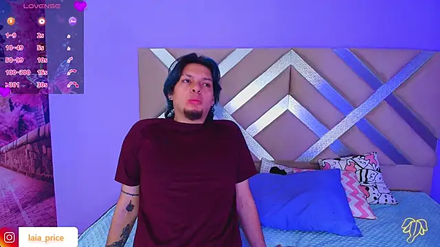 Snapshot of Laia_and_Damian chatting on 09-28-25, 11:37 Laia and Damian online show from 09-28-25, 11:37