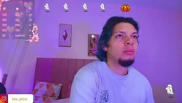 Snapshot of Laia_and_Damian chatting on 10-29-25, 12:07 Laia and Damian online show from 10-29-25, 12:07