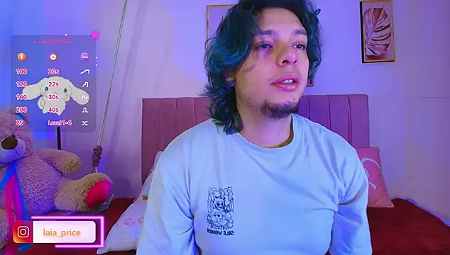 Snapshot of Laia_and_Damian chatting on 11-29-25, 12:19 Laia and Damian online show from 11-29-25, 12:19