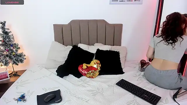 Elisabeth swan online show from 12-14-25, 10:09