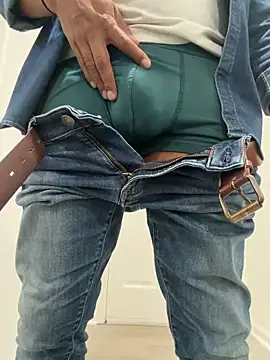 Pomloposho online show from 10-20-25, 09:37