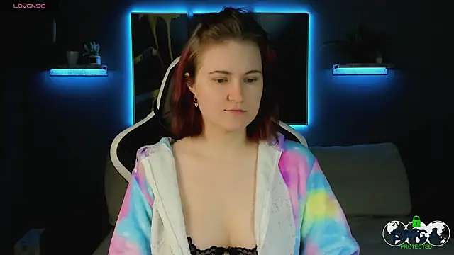 Roxy foxi online show from 10-12-25, 01:04