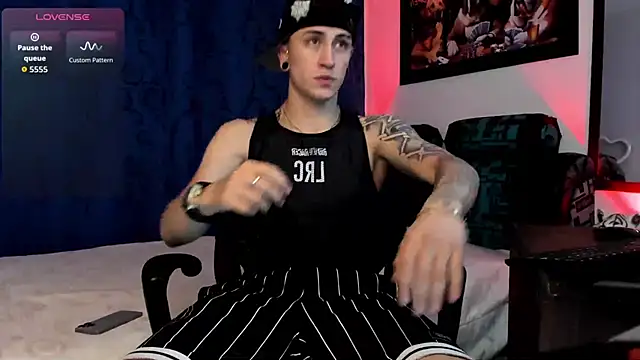 Snapshot of Sebas_maverick chatting on 12-15-25, 05:44 Sebas maverick online show from 12-15-25, 05:44