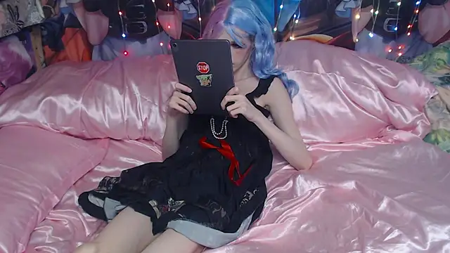 Snapshot of yutachka chatting on 11-30-25, 10:14 yutachka online show from 11-30-25, 10:14