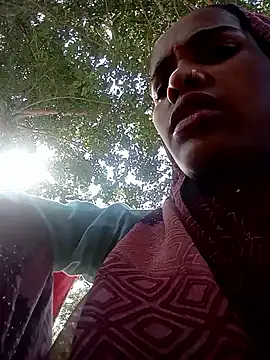 Snapshot of cutrashmi_hot47 chatting on 09-11-25, 10:04 cutrashmi hot47 online show from 09-11-25, 10:04