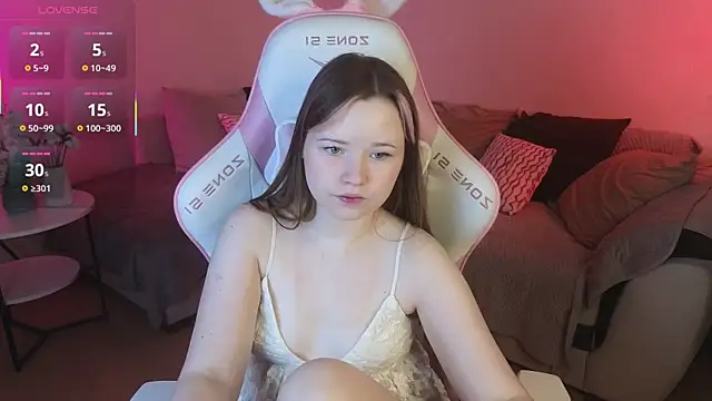 Snapshot of Sweetie_Hope chatting on 11-23-25, 04:40 Sweetie Hope online show from 11-23-25, 04:40