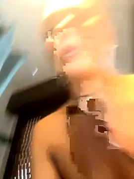 Snapshot of Lamery9696 chatting on 10-08-25, 09:18 Lamery9696 online show from 10-08-25, 09:18