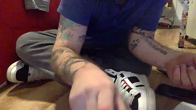 Snapshot of edger4lif3 chatting on 09-13-25, 08:08 edger4lif3 online show from 09-13-25, 08:08