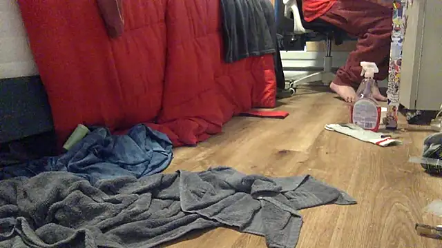 Snapshot of edger4lif3 chatting on 09-18-25, 04:09 edger4lif3 online show from 09-18-25, 04:09