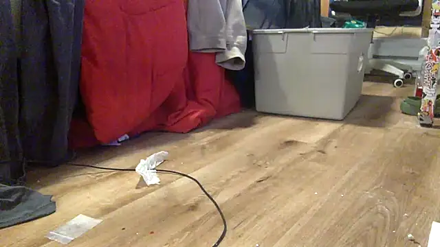 Snapshot of edger4lif3 chatting on 09-20-25, 04:52 edger4lif3 online show from 09-20-25, 04:52