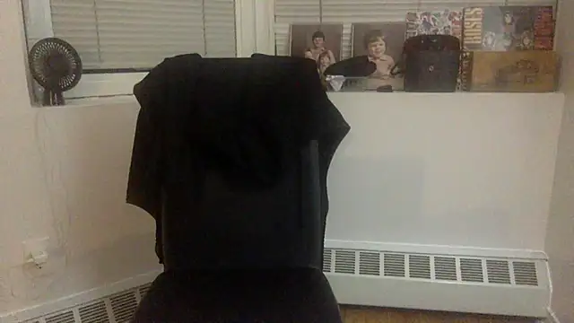 Snapshot of edger4lif3 chatting on 10-30-25, 09:00 edger4lif3 online show from 10-30-25, 09:00