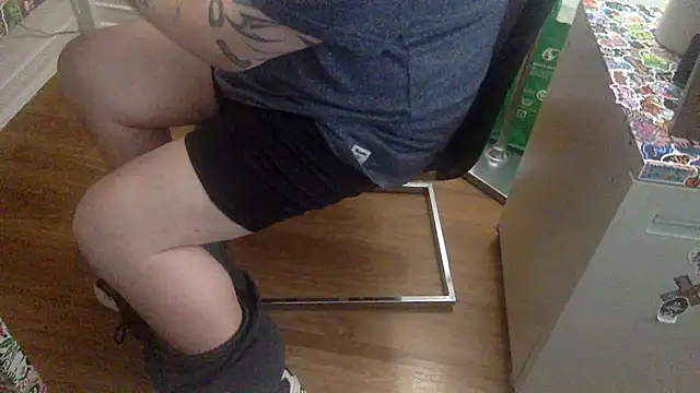 Snapshot of edger4lif3 chatting on 11-04-25, 08:19 edger4lif3 online show from 11-04-25, 08:19