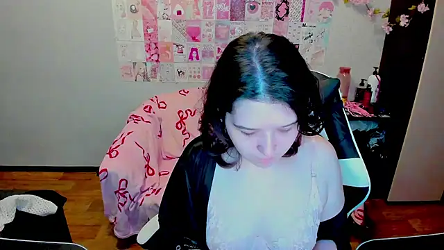 Snapshot of Acid_Kate chatting on 10-08-25, 12:08 Acid Kate online show from 10-08-25, 12:08