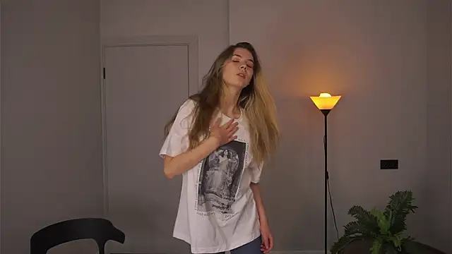 Snapshot of MarlinVarian chatting on 09-14-25, 06:07 MarlinVarian online show from 09-14-25, 06:07