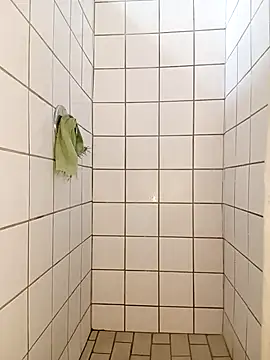 SweetSlenderChoc online show from 04-08-26, 07:41