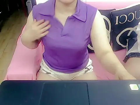 Snapshot of Hana_Mina chatting on 05-21-26, 05:14 Hana Mina online show from 05-21-26, 05:14