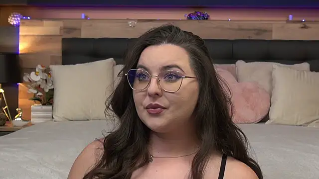 Mia Swano online show from 07-28-26, 10:09