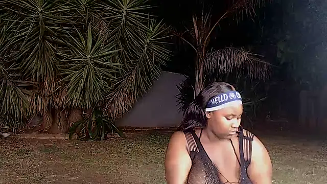 Snapshot of Freaky-boobs chatting on 10-10-25, 06:51 Freaky-boobs online show from 10-10-25, 06:51