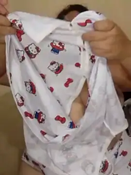 Snapshot of Katherine25 chatting on 01-17-26, 04:54 Katherine25 online show from 01-17-26, 04:54