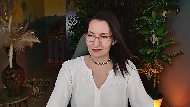 Snapshot of UnaTerra chatting on 01-18-26, 09:35 UnaTerra online show from 01-18-26, 09:35