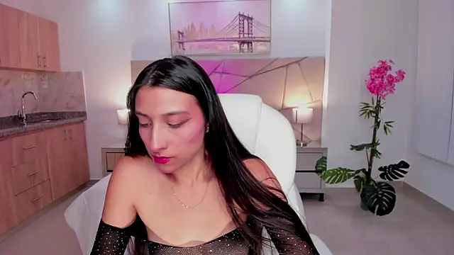 Snapshot of Kristen_Rousse chatting on 09-25-25, 09:40 Kristen Rousse online show from 09-25-25, 09:40