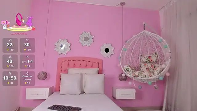 Snapshot of CannelaSmith chatting on 11-21-25, 07:34 CannelaSmith online show from 11-21-25, 07:34