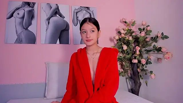 Stefany gonzales  online show from 10-20-25, 11:43