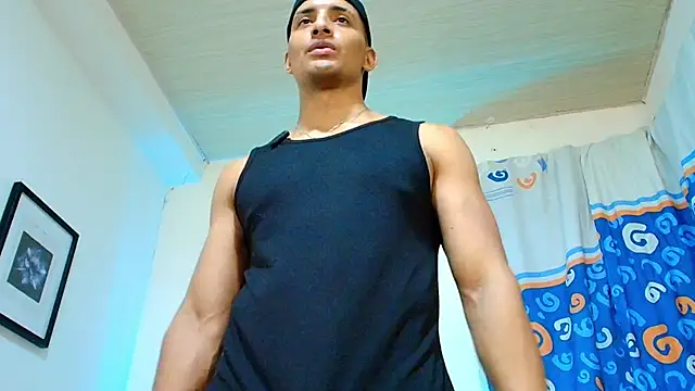 Snapshot of Smith_Fitness chatting on 06-12-26, 03:16 Smith Fitness online show from 06-12-26, 03:16