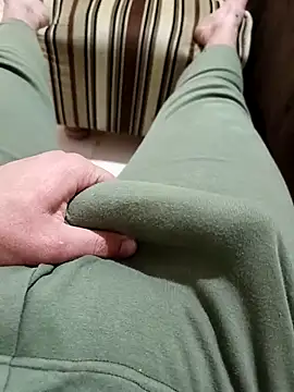 Snapshot of anis3g4 chatting on 11-28-25, 07:49 anis3g4 online show from 11-28-25, 07:49