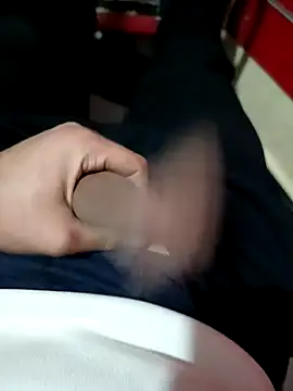 Snapshot of anis3g4 chatting on 12-02-25, 10:16 anis3g4 online show from 12-02-25, 10:16