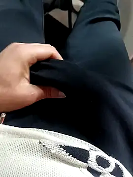 anis3g4 online show from 12-05-25, 01:52