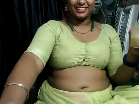 Snapshot of DearKimmi chatting on 12-03-24, 09:45 DearKimmi online show from 12-03-24, 09:45