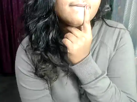 Snapshot of DearKimmi chatting on 01-03-25, 05:53 DearKimmi online show from 01-03-25, 05:53