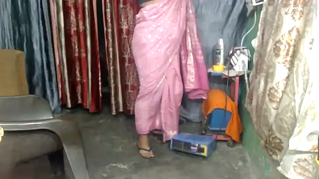 Snapshot of DearKimmi chatting on 02-19-25, 05:06 DearKimmi online show from 02-19-25, 05:06