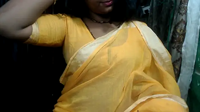 Snapshot of DearKimmi chatting on 03-04-25, 08:16 DearKimmi online show from 03-04-25, 08:16