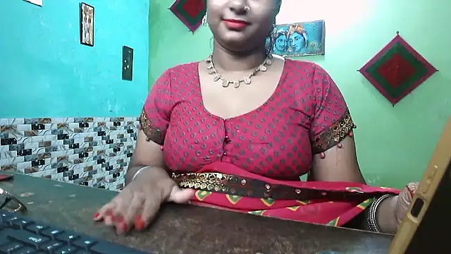 Snapshot of DearKimmi chatting on 09-11-25, 07:14 DearKimmi online show from 09-11-25, 07:14