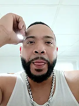 Snapshot of tripping385 chatting on 09-24-25, 08:56 tripping385 online show from 09-24-25, 08:56