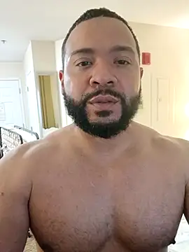 Snapshot of tripping385 chatting on 10-08-25, 10:18 tripping385 online show from 10-08-25, 10:18