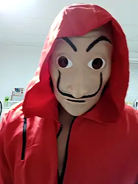 Snapshot of tripping385 chatting on 11-01-25, 01:51 tripping385 online show from 11-01-25, 01:51