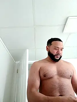 Snapshot of tripping385 chatting on 11-14-25, 07:01 tripping385 online show from 11-14-25, 07:01