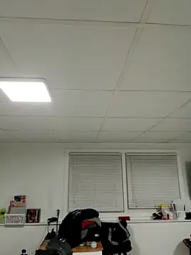 Snapshot of tripping385 chatting on 11-20-25, 09:58 tripping385 online show from 11-20-25, 09:58