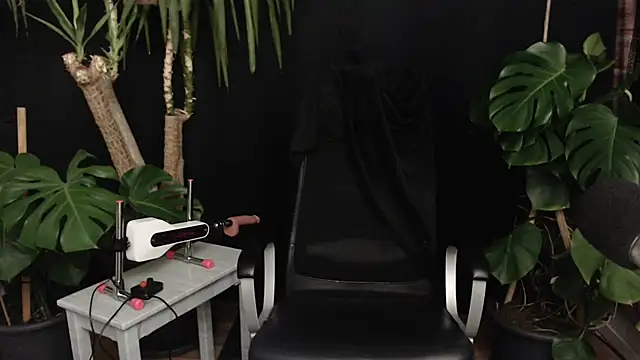 Snapshot of lola_sky@xh chatting on 11-16-25, 08:14 lola skyxh online show from 11-16-25, 08:14