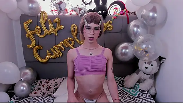 zoe bunny01 online show from 10-02-25, 09:00