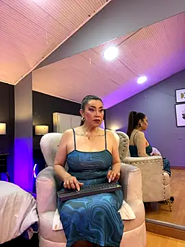 Samantha Milf   online show from 11-09-25, 12:36